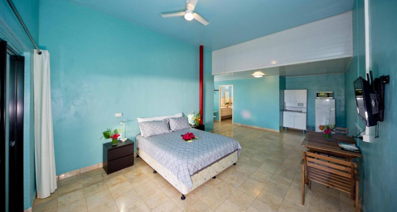 Retreat Seaside Hostel พอร์ตวิลา ภายนอก รูปภาพ