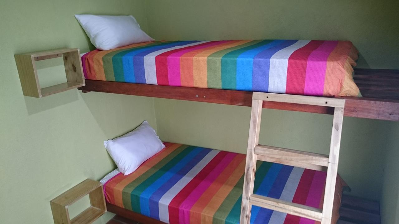 Retreat Seaside Hostel พอร์ตวิลา ภายนอก รูปภาพ